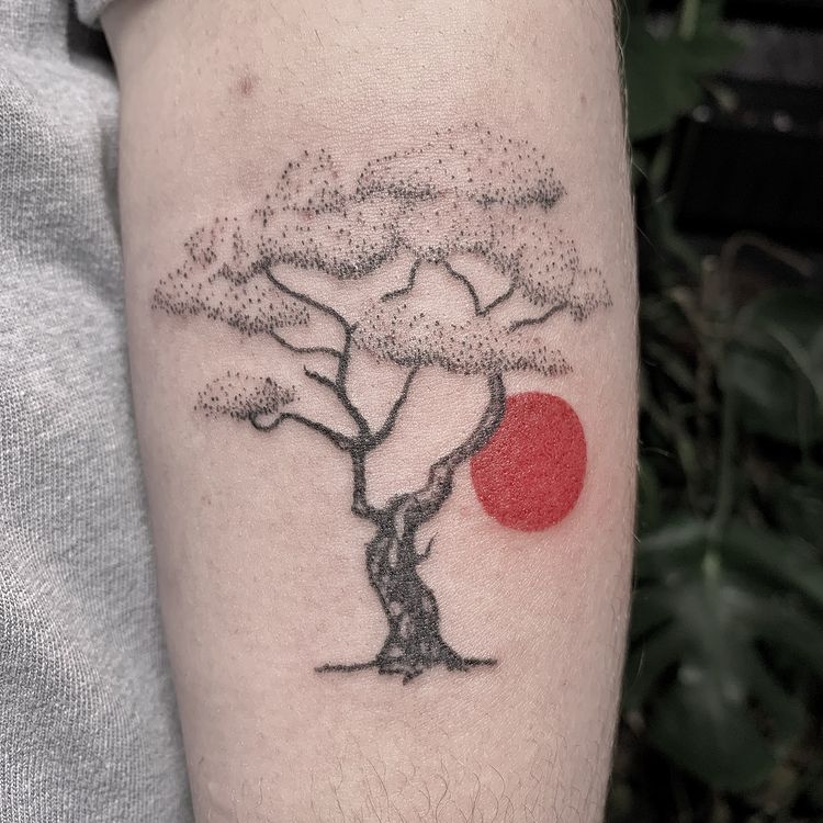 Tattoo by megu rum • handpoke