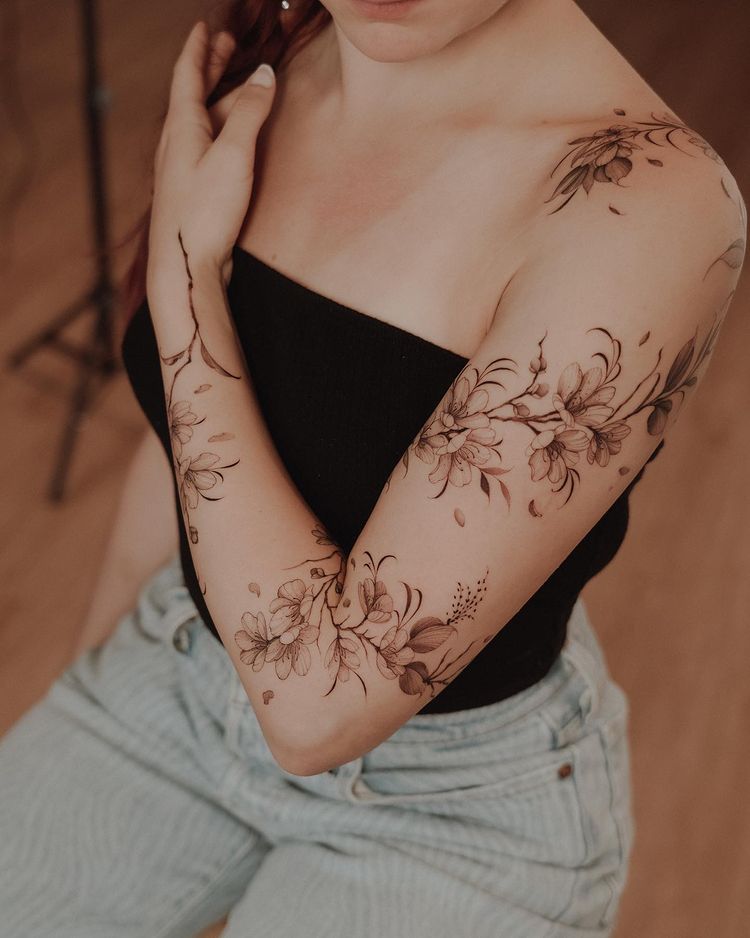 Tattoo by • Mateus de Assis | fineline botanical tattoos.